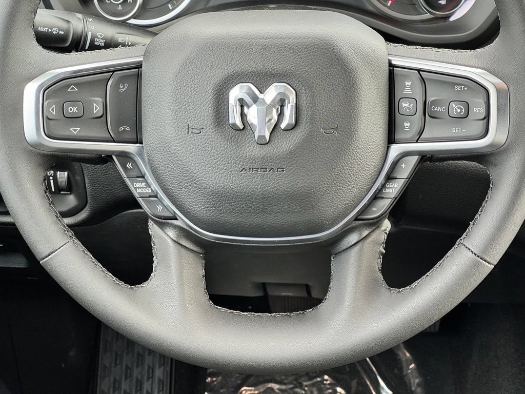 New 2026 RAM 1500 Big Horn AWD/4WD image 18