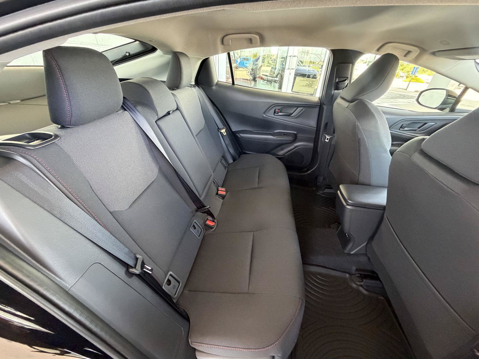 New 2027 Toyota Prius Plug-In Hybrid FWD image 15