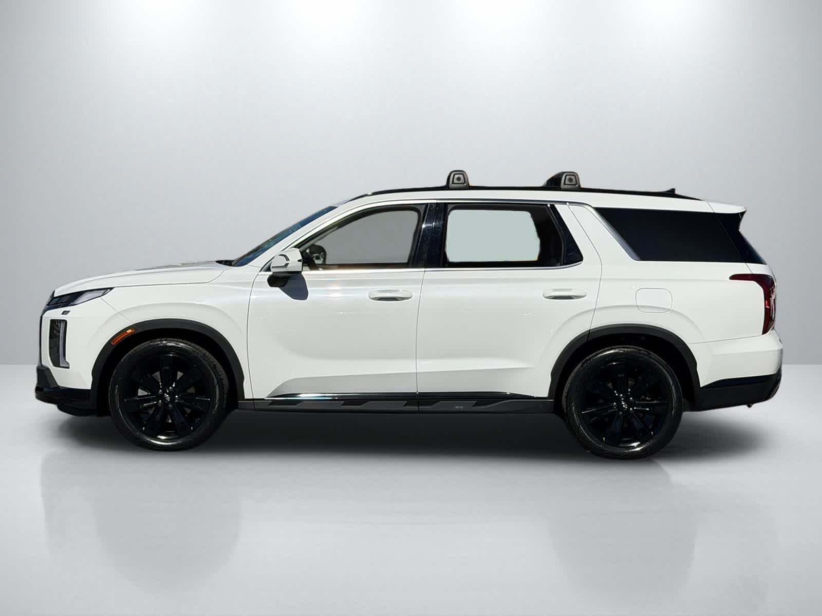 Used 2024 Hyundai Palisade XRT FWD image 2