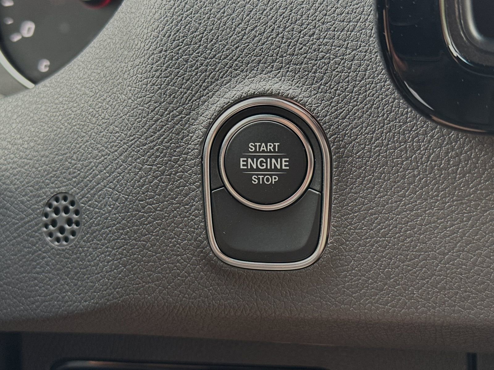 Used 2024 Mercedes-Benz Sprinter 2500 image 25