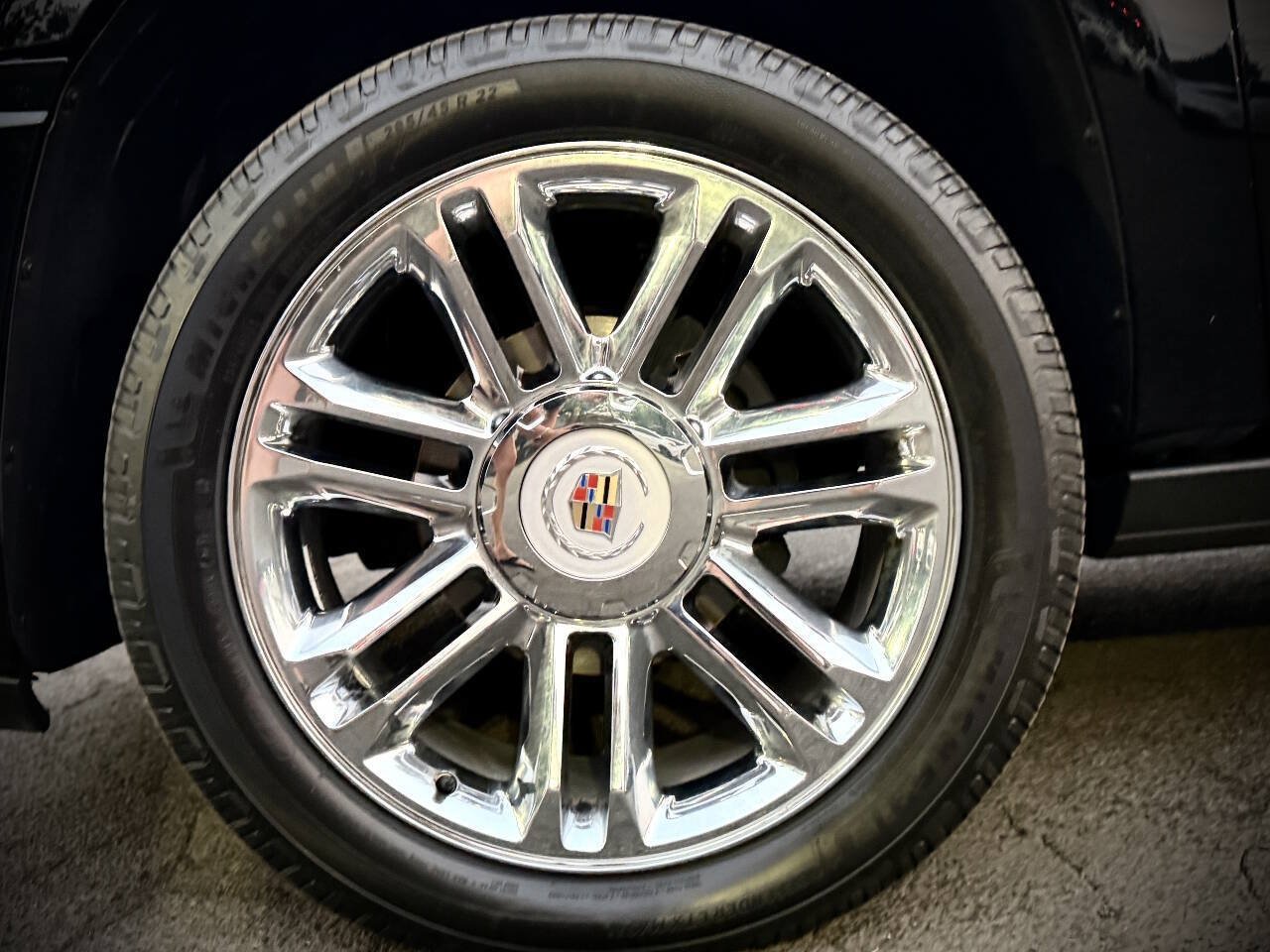 Used 2014 Cadillac Escalade Platinum AWD/4WD image 20