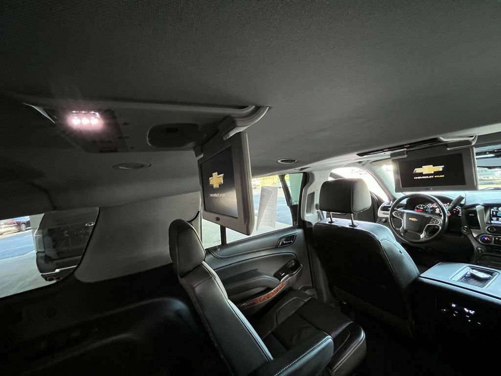 Used 2020 Chevrolet Suburban Premier AWD/4WD image 18