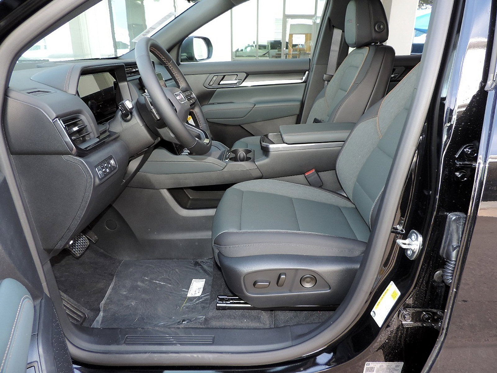 New 2026 GMC Terrain AT4 w/ Technology Package II image 14