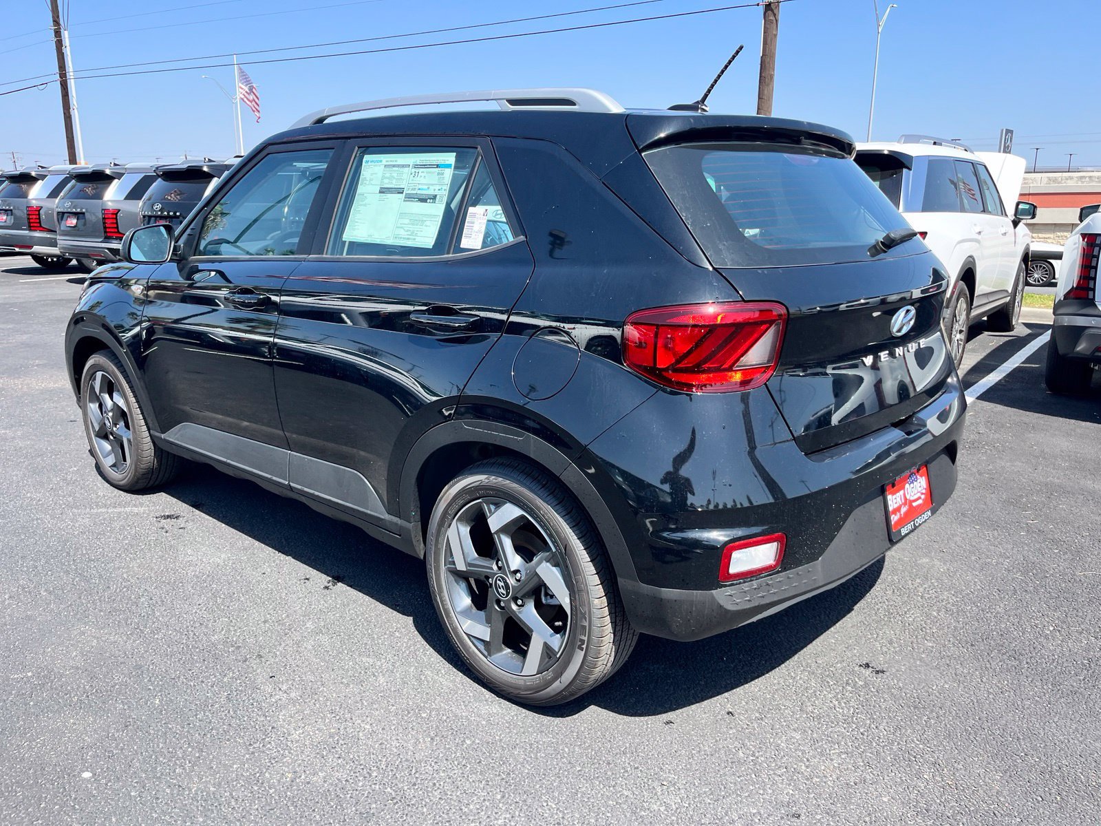 New 2026 Hyundai Venue SEL FWD image 5