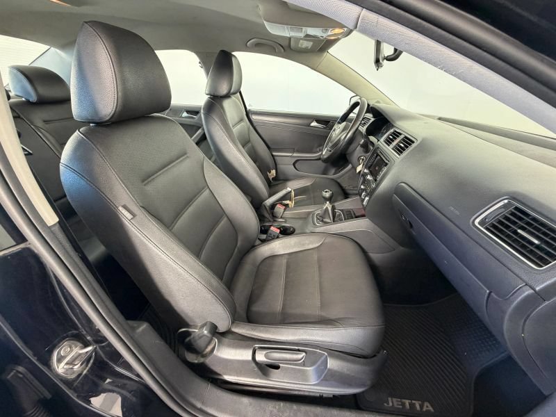 Used 2012 Volkswagen Jetta SE FWD image 80