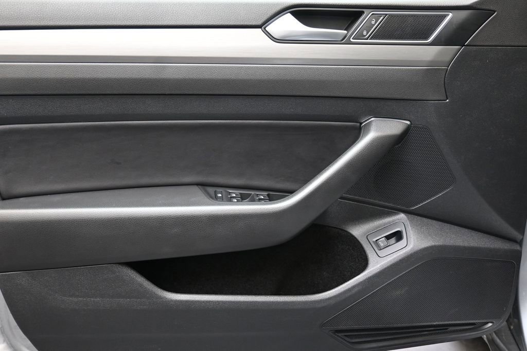 Used 2019 Volkswagen Arteon SE FWD image 23