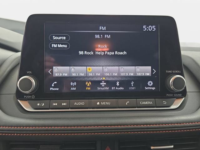 Used 2025 Nissan Rogue SV AWD/4WD image 22