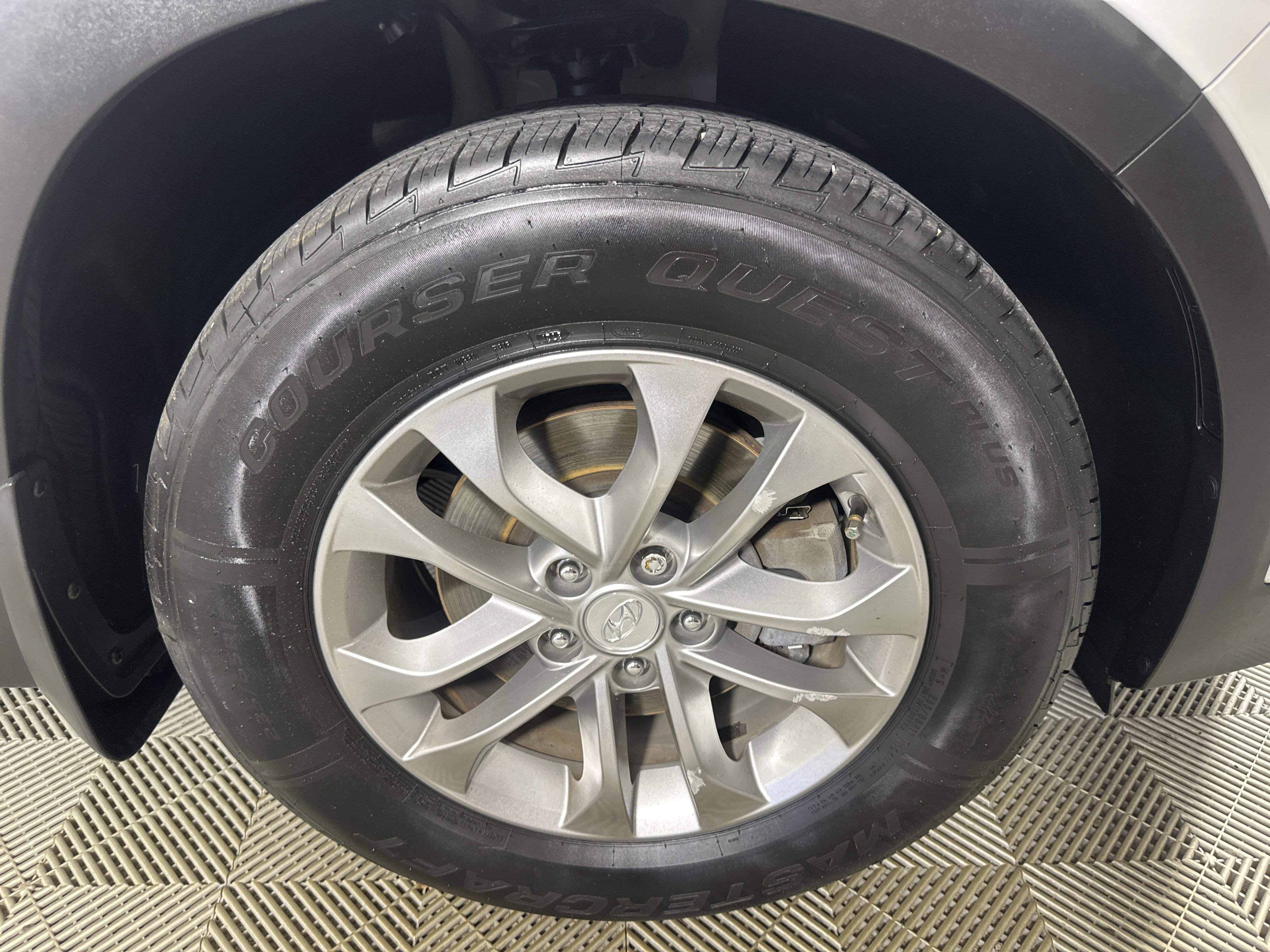 Used 2020 Hyundai Santa Fe SEL FWD image 25