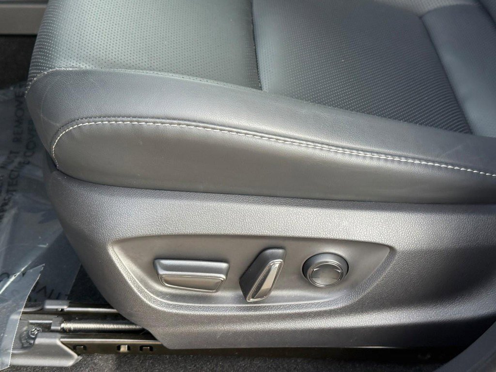 Certified 2025 Toyota Crown Signia w/ Advanced Technology Package image 21