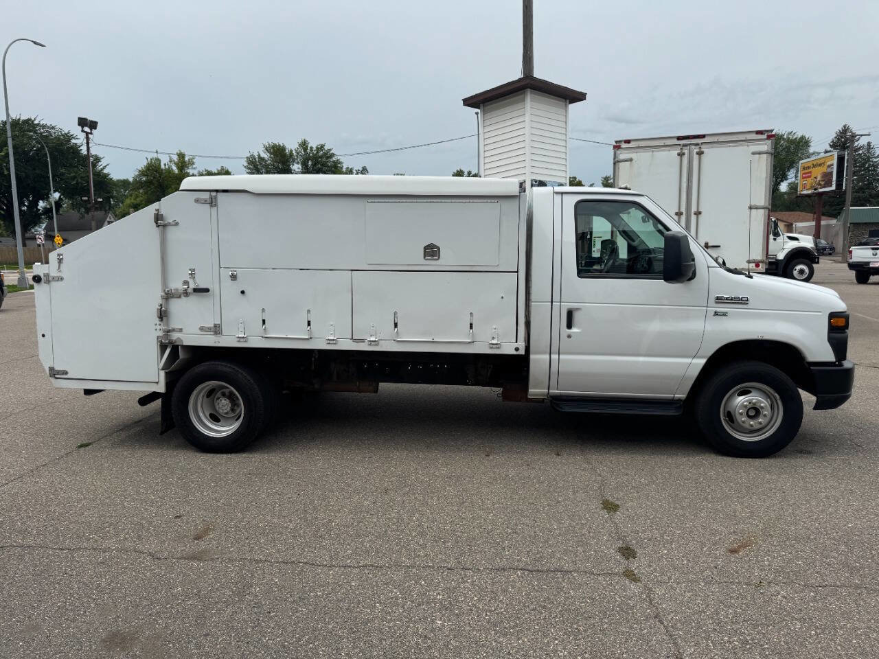 Used 2012 Ford E-450 and Econoline 450 Super Duty image 5