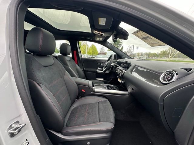 New 2026 Mercedes-Benz GLA 35 AMG 4MATIC image 32