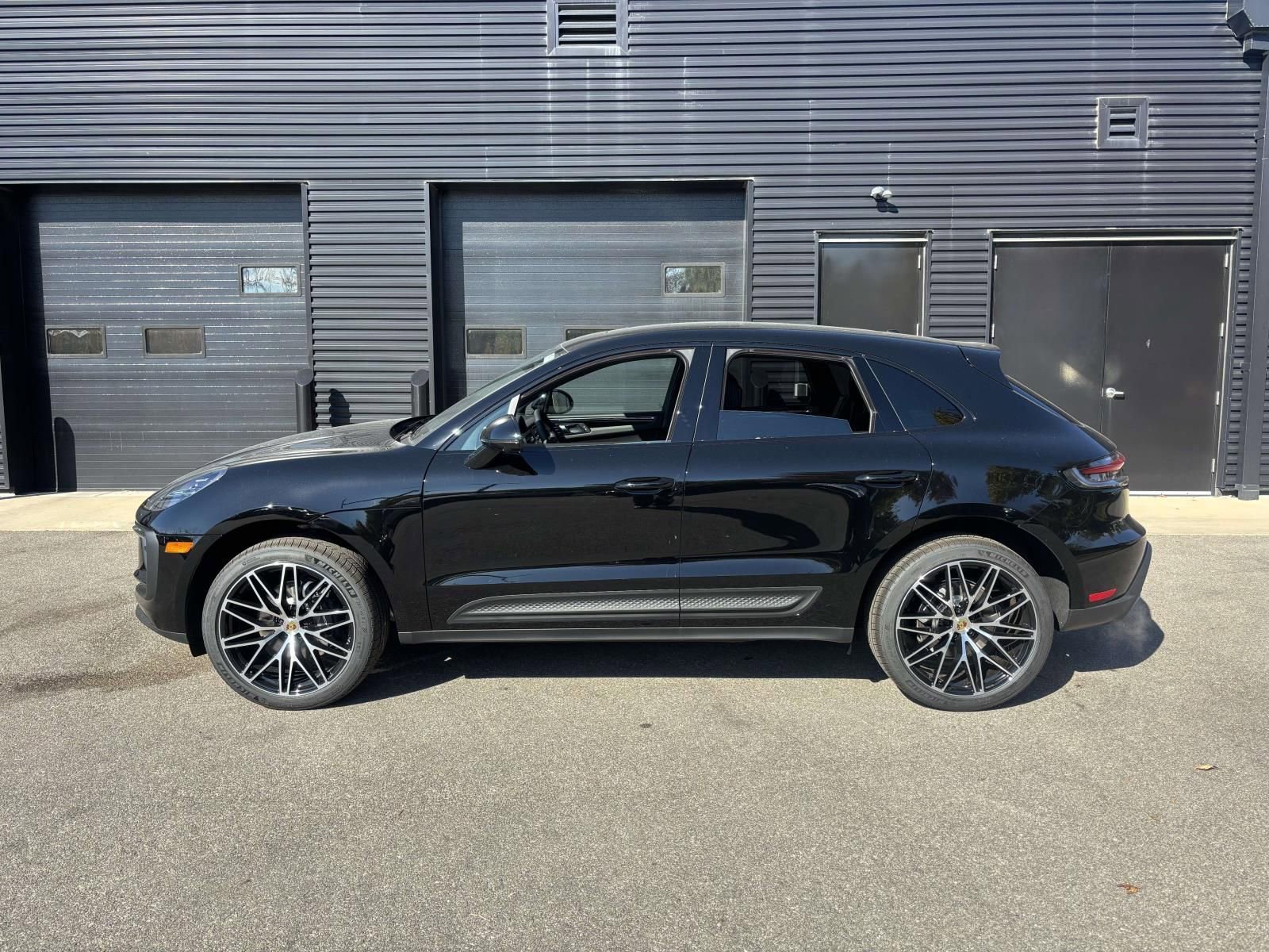 New 2026 Porsche Macan AWD/4WD image 7