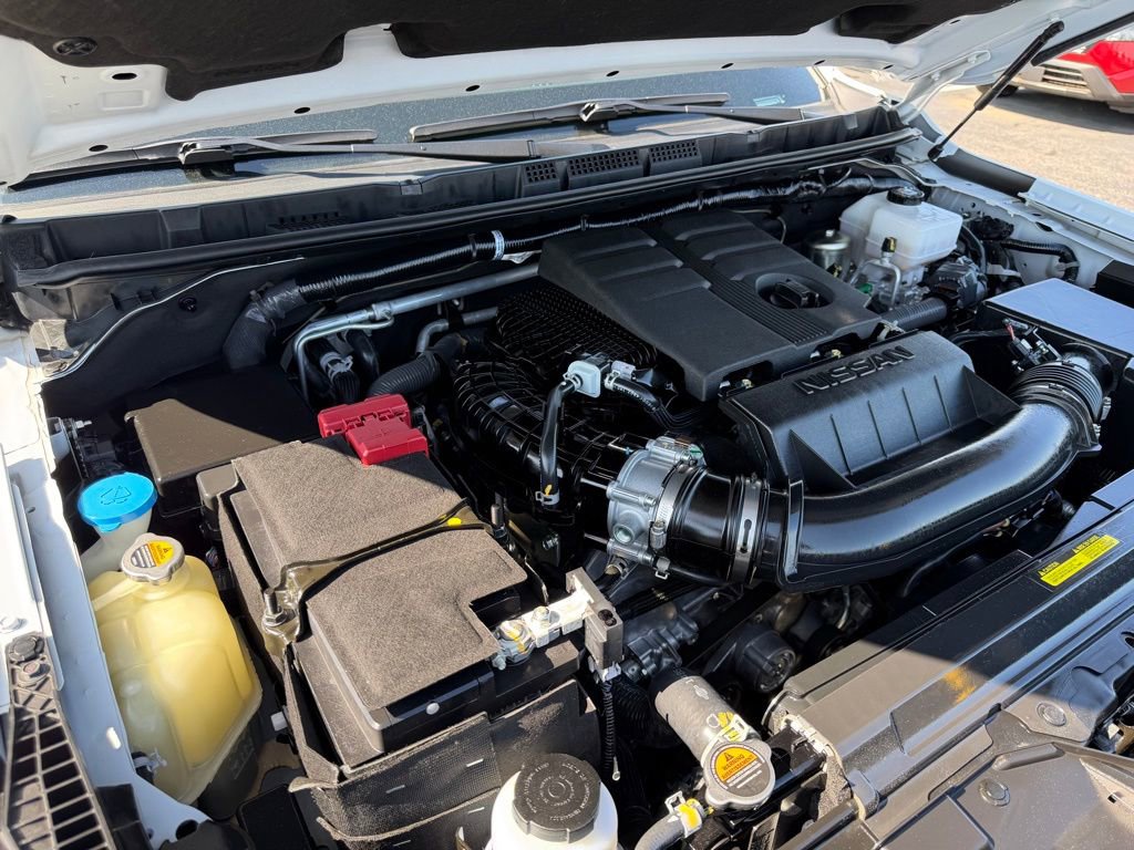 Used 2025 Nissan Frontier PRO-4X w/ Pro Premium Package image 39