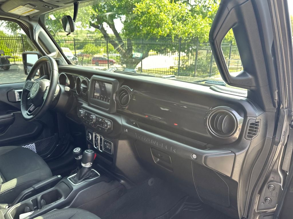 Used 2021 Jeep Wrangler Unlimited Sport AWD/4WD image 36