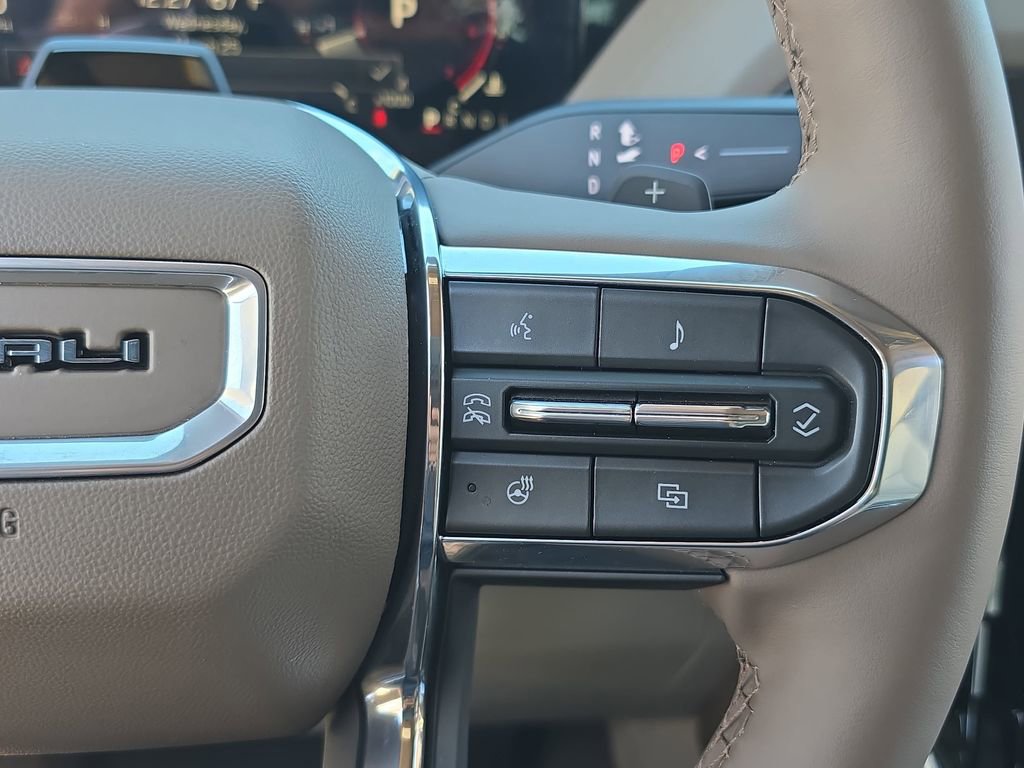 Used 2026 GMC Yukon Denali w/ Denali Reserve Package image 23