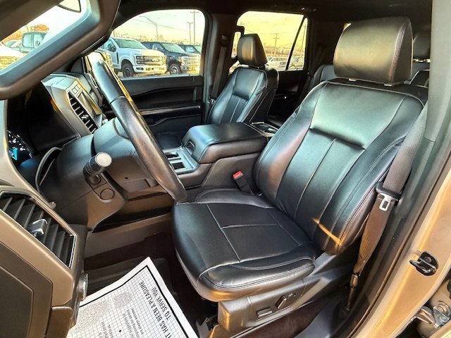 Certified 2021 Ford Expedition XLT image 11
