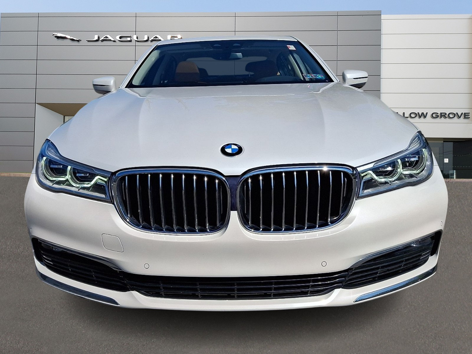 Used 2018 BMW 750i xDrive AWD/4WD image 8