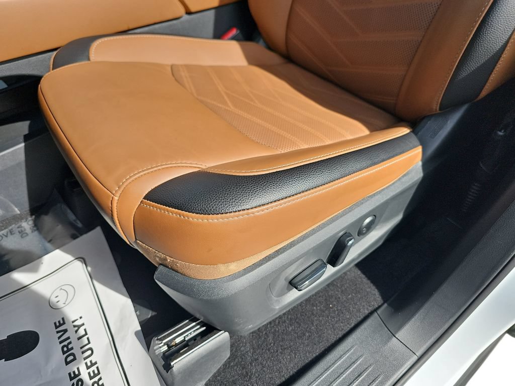 Used 2025 Nissan Pathfinder Platinum w/ Cargo Package FWD image 28