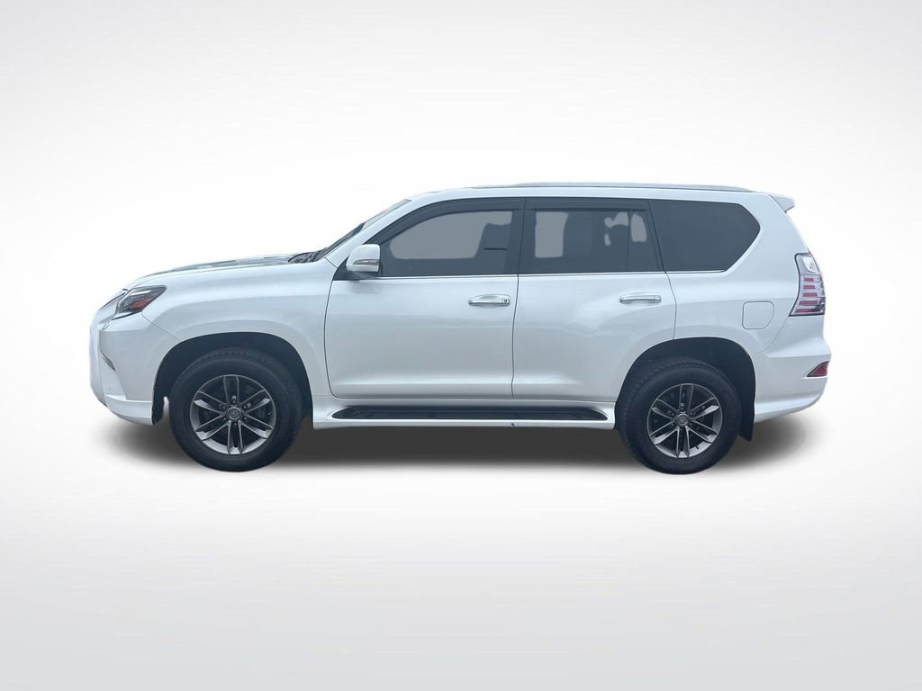 Used 2022 Lexus GX 460 Premium w/ Premium Package image 2