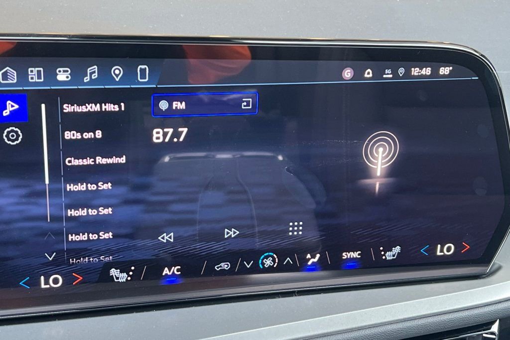 New 2026 Chevrolet Traverse LT AWD/4WD image 16