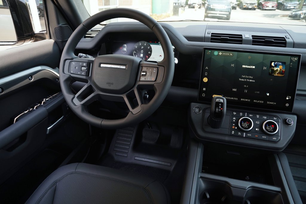 New 2026 Land Rover Defender 110 S AWD/4WD image 15