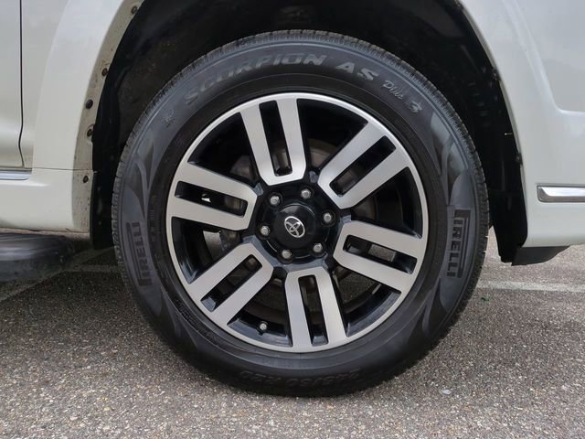Used 2020 Toyota 4Runner Limited AWD/4WD image 11