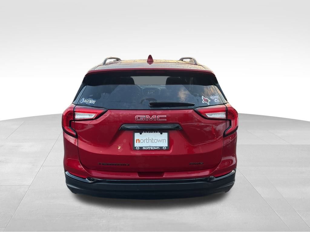 Used 2023 GMC Terrain SLE w/ Driver Convenience Package image 8