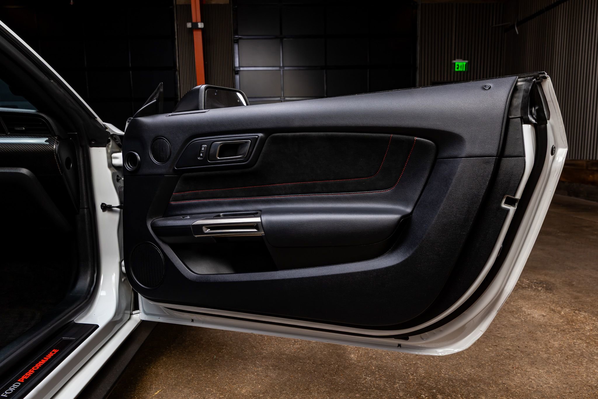 Used 2020 Ford Mustang Shelby GT350R w/ GT350R Equipment Group 920A image 28