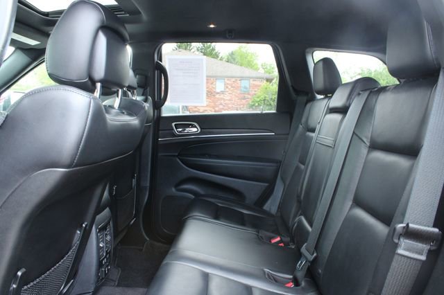 Used 2018 Jeep Grand Cherokee Limited AWD/4WD image 33