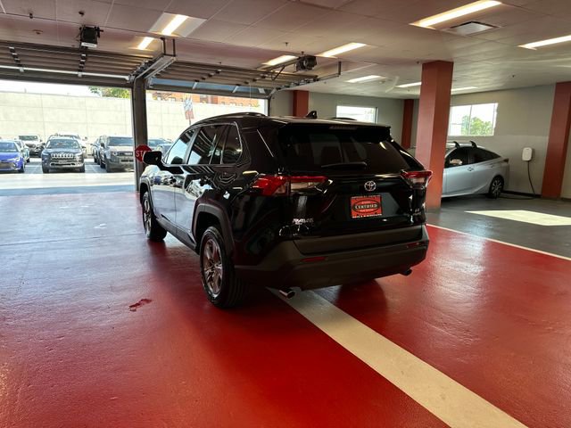 Certified 2024 Toyota RAV4 LE AWD/4WD image 5