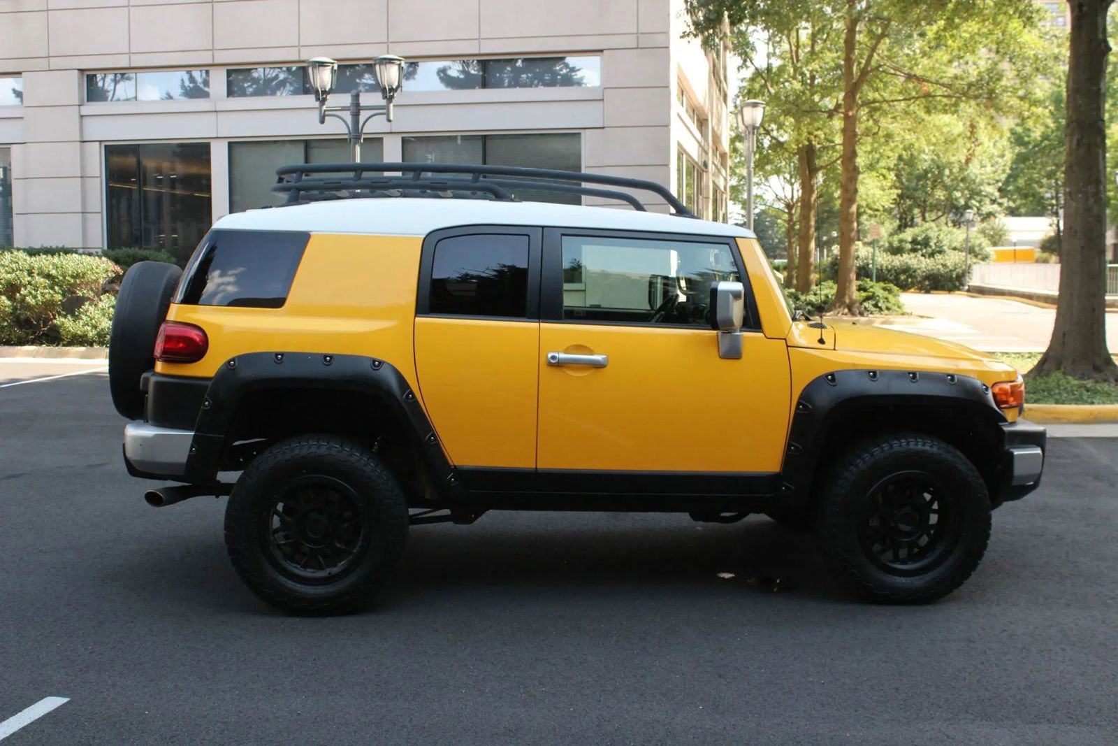 Used 2007 Toyota FJ Cruiser 4WD image 7