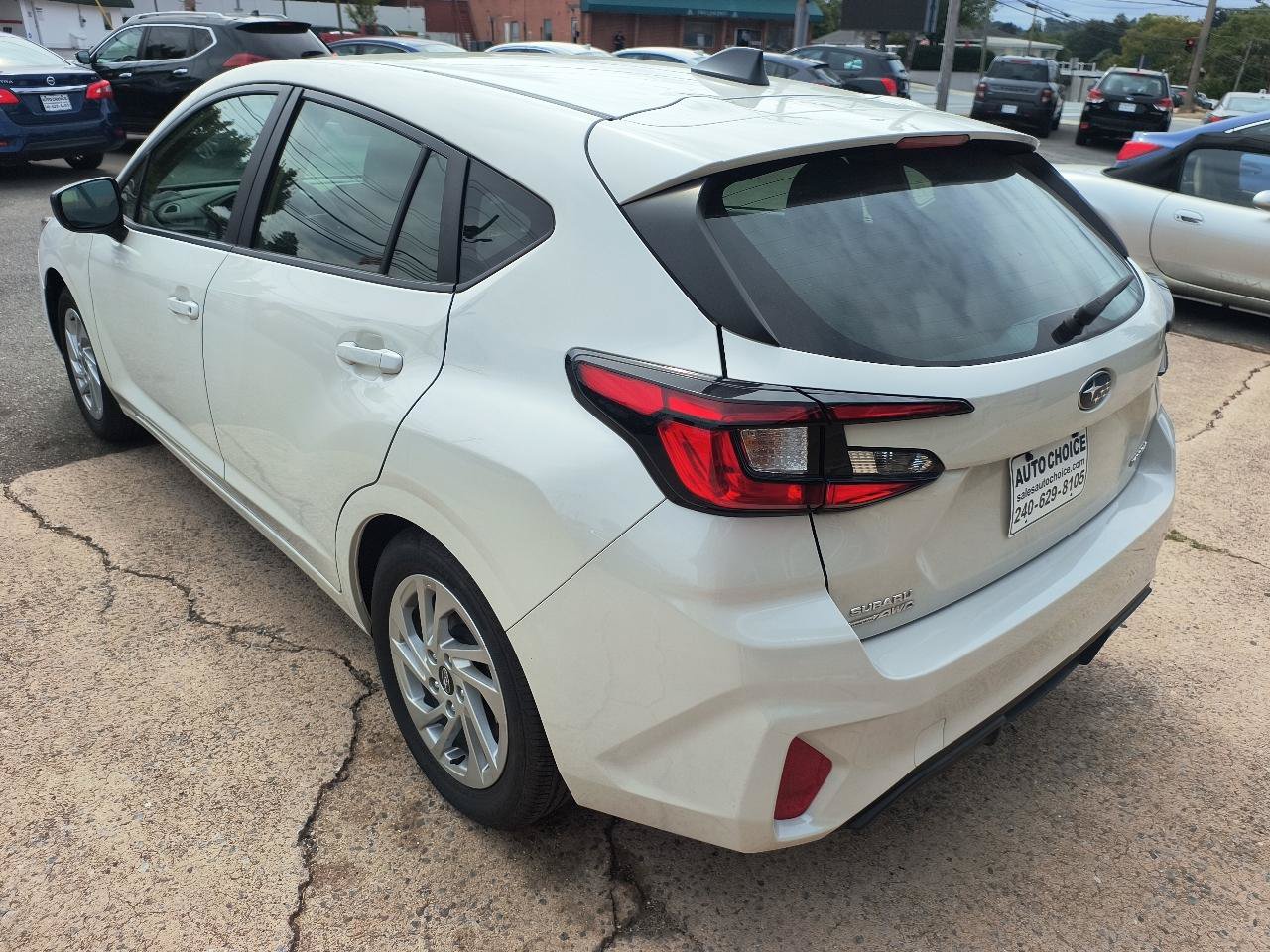 Used 2024 Subaru Impreza 2.0i AWD/4WD image 10