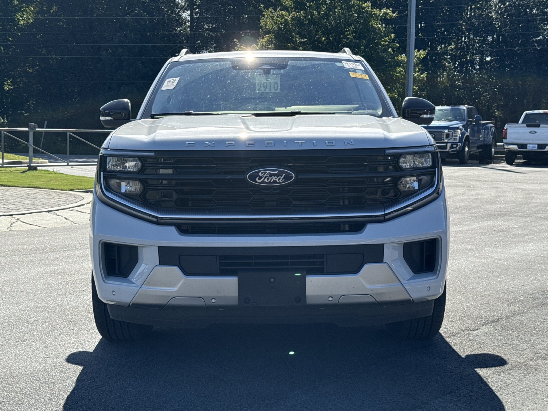 Used 2025 Ford Expedition Platinum AWD/4WD image 21