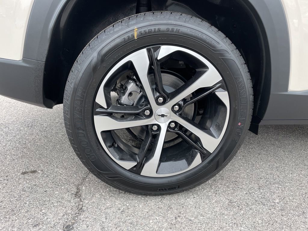 New 2026 Chevrolet Trax RS w/ Driver Confidence Package image 50
