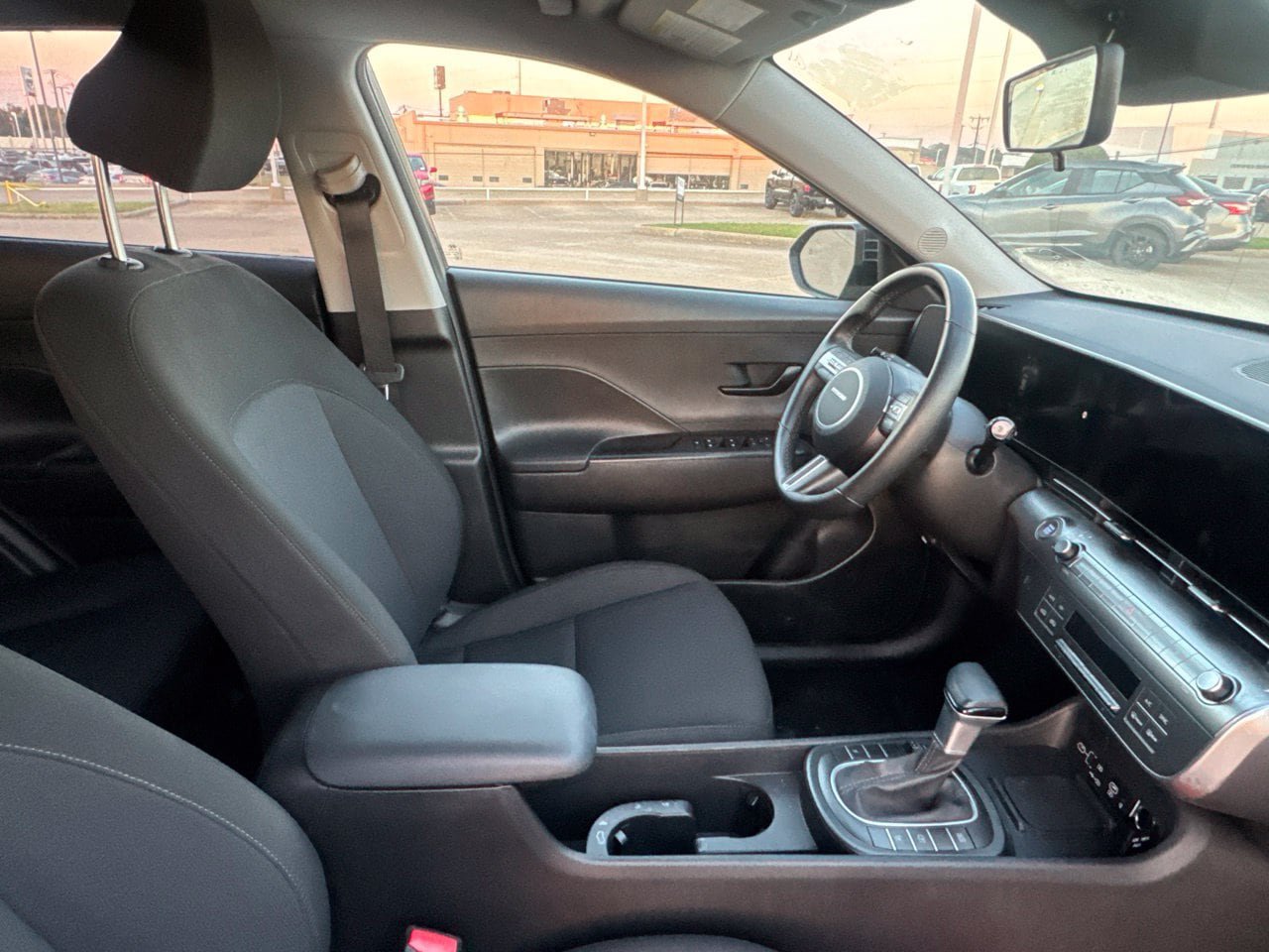 Used 2026 Hyundai Kona SEL Sport FWD image 33