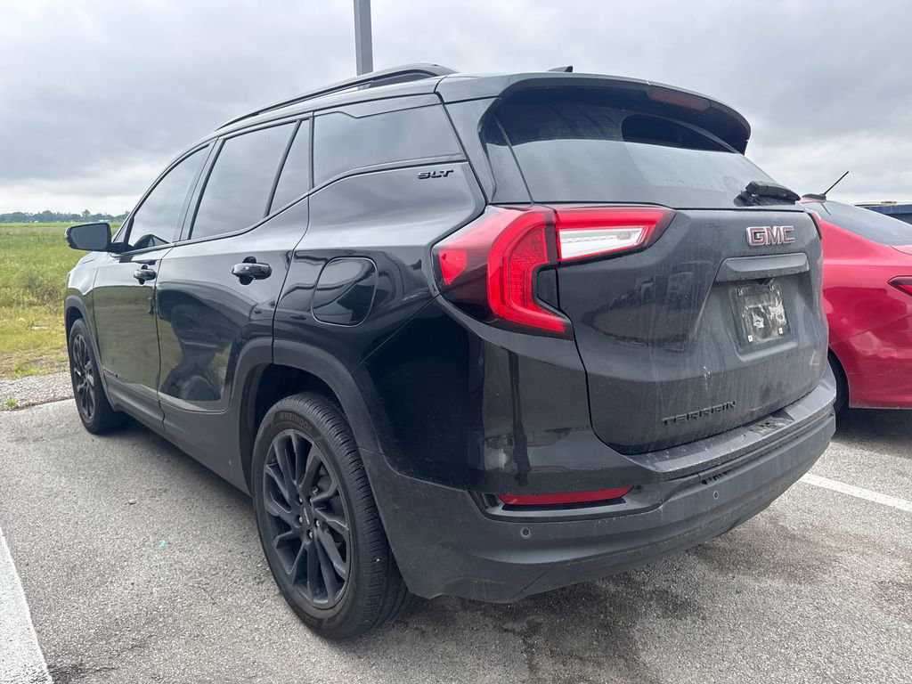 Used 2023 GMC Terrain SLT w/ Elevation Edition FWD image 10