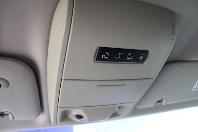 Used 2011 Chrysler Town & Country Touring w/ Security Group FWD image 23