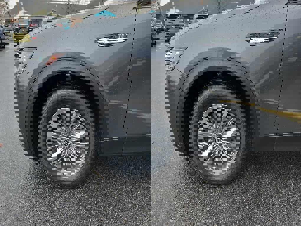 Used 2024 MAZDA CX-90 Plug-In Hybrid w/ Preferred image 9