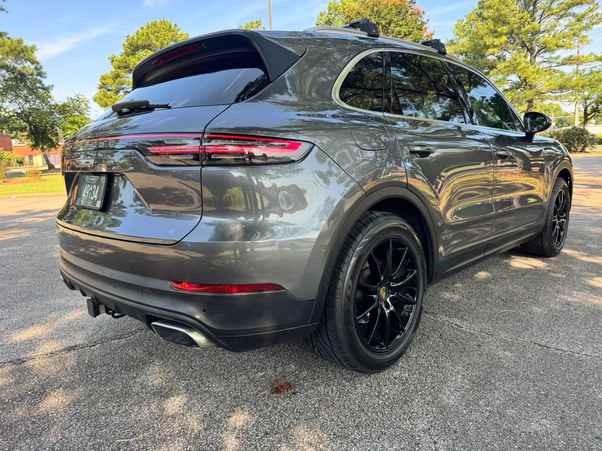 Used 2019 Porsche Cayenne AWD/4WD image 5