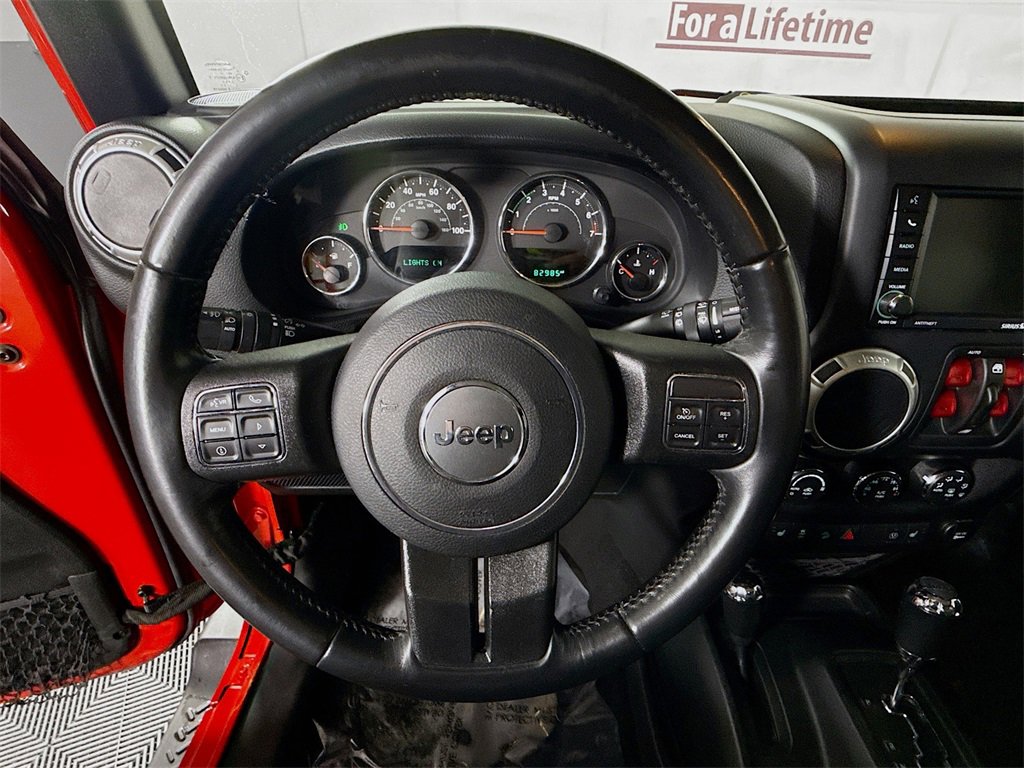 Used 2018 Jeep Wrangler Unlimited Sahara w/ Max Tow Package image 16