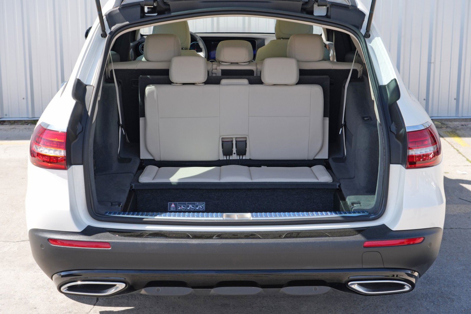 Used 2022 Mercedes-Benz E 450 4MATIC All-Terrain Wagon image 11