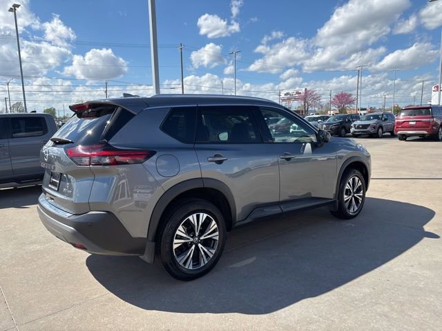 Certified 2021 Nissan Rogue SV w/ Premium Package image 3