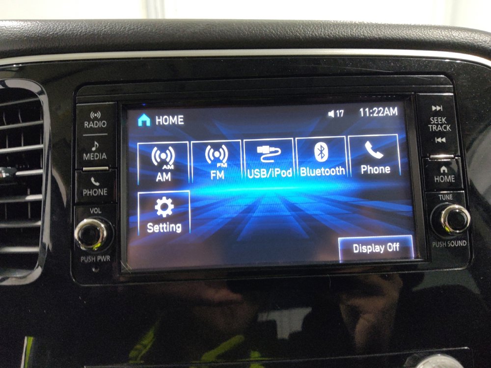Used 2020 Mitsubishi Outlander ES image 25