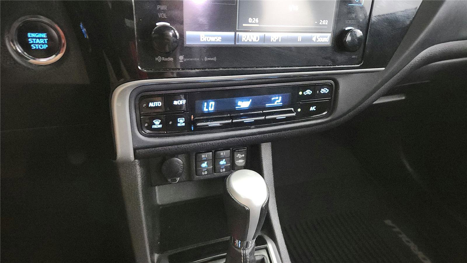 Used 2017 Toyota Corolla XLE FWD image 32