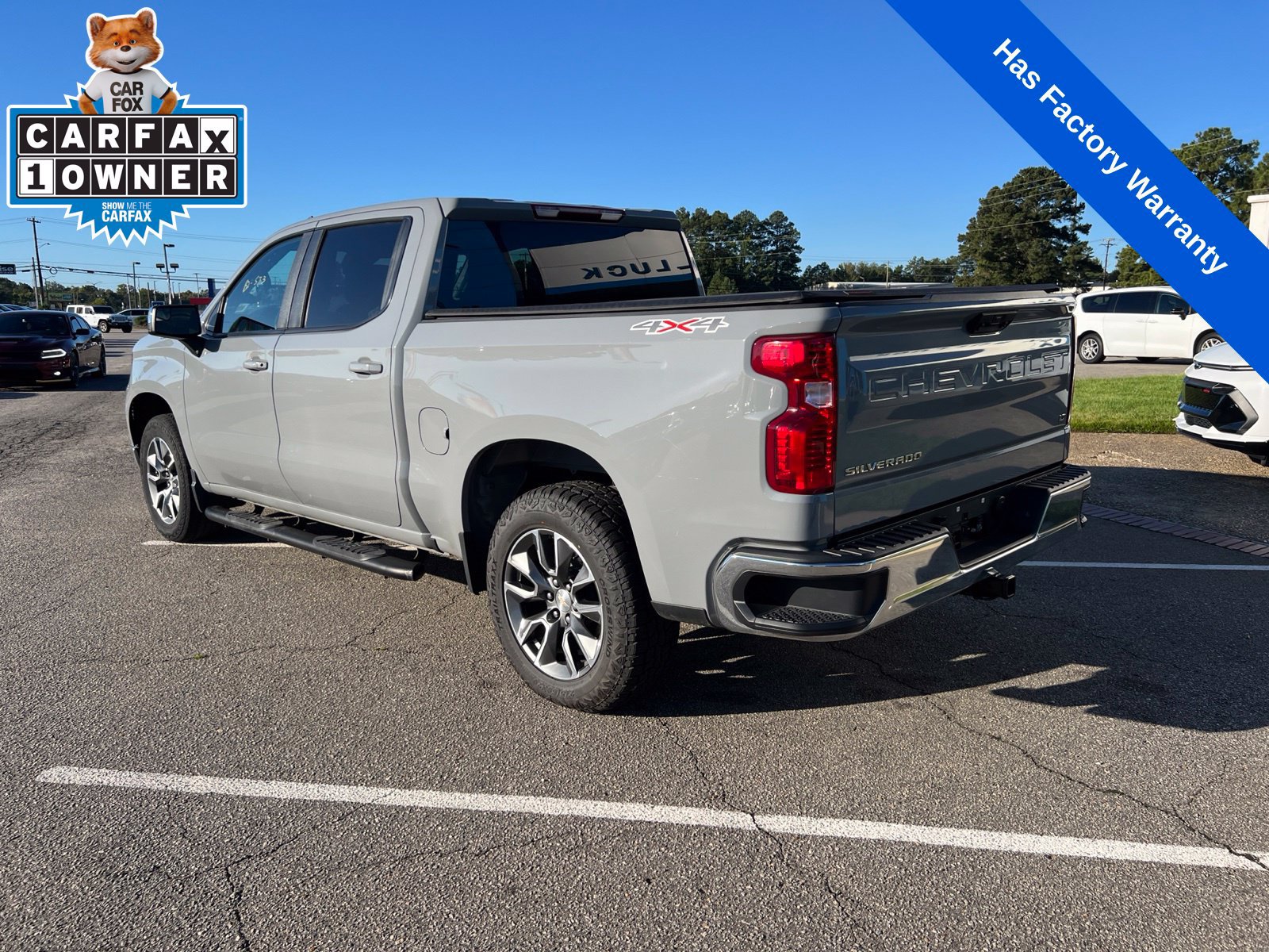 Used 2024 Chevrolet Silverado 1500 LT AWD/4WD image 3