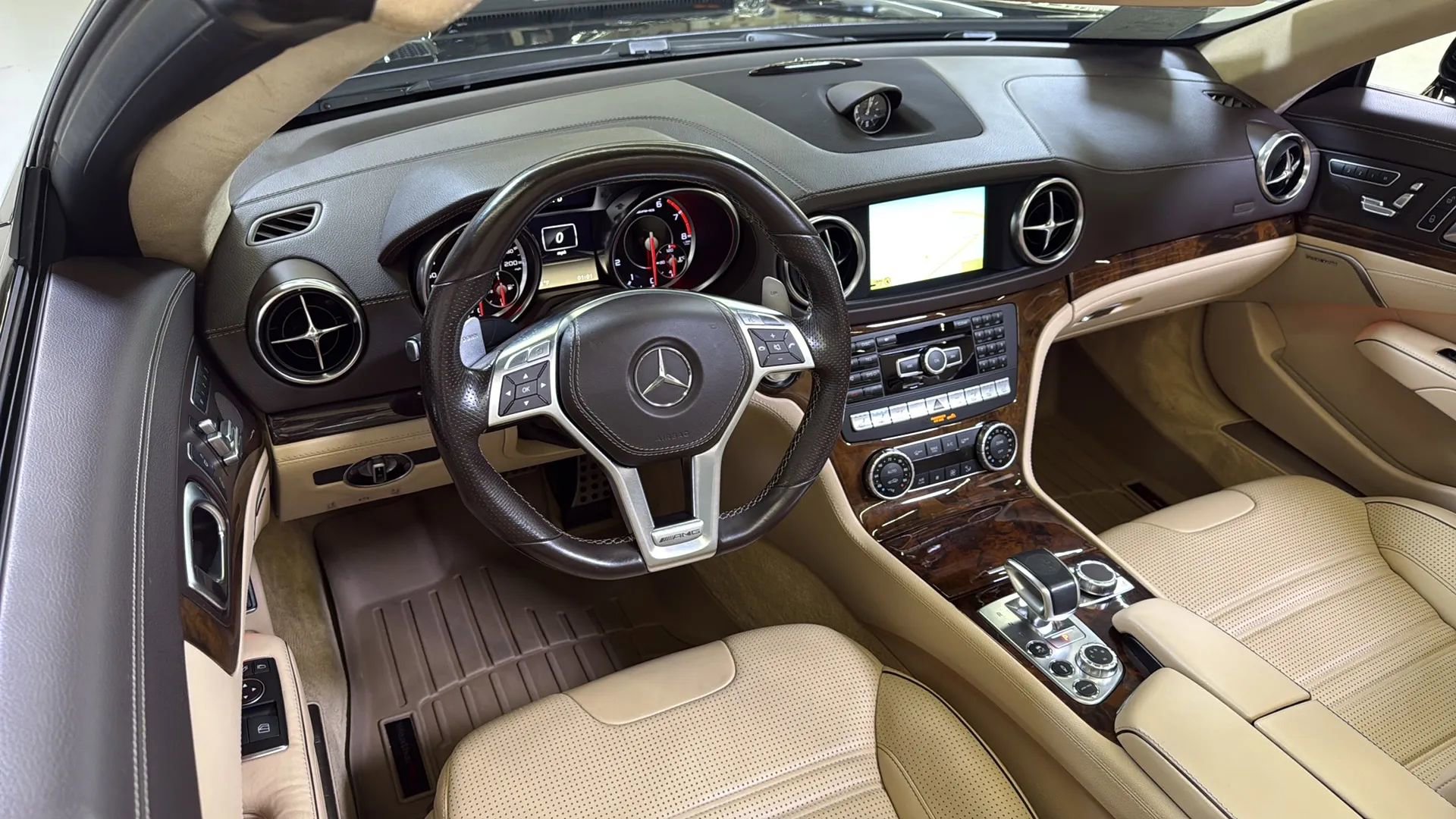 Used 2013 Mercedes-Benz SL 63 AMG image 28