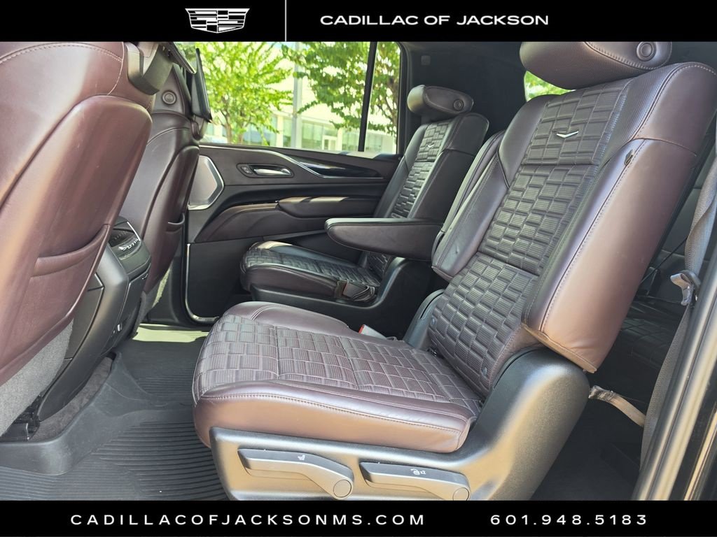 Used 2024 Cadillac Escalade ESV Sport Platinum w/ LPO, ONYX Package AWD/4WD image 20