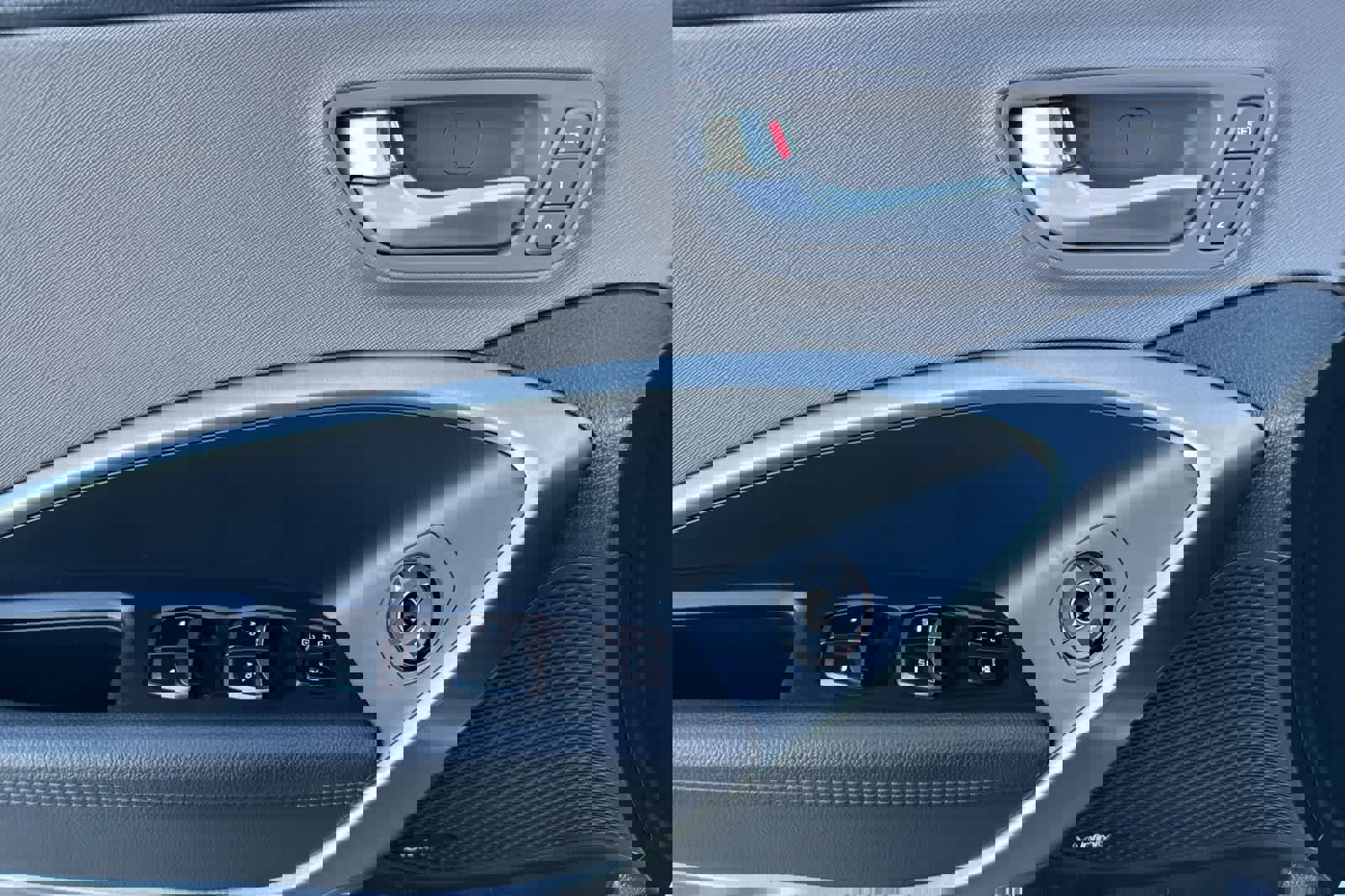 Used 2018 Hyundai Santa Fe Sport w/ Cargo Package image 10