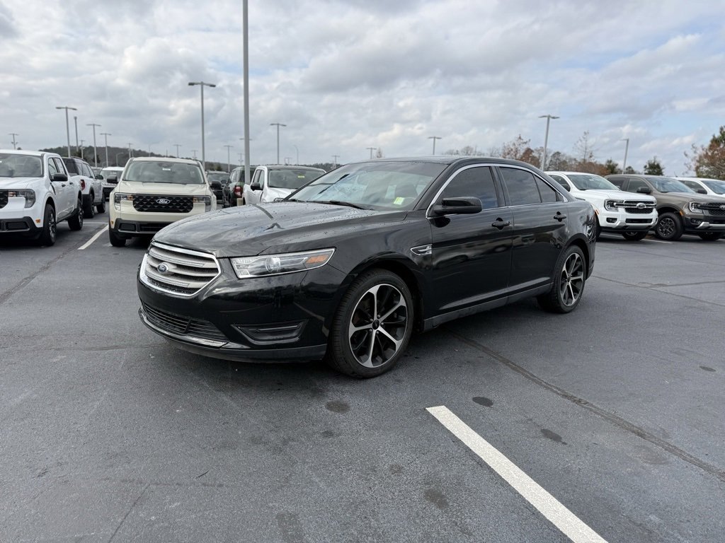 Used 2015 Ford Taurus SEL w/ Equipment Group 201A image 3