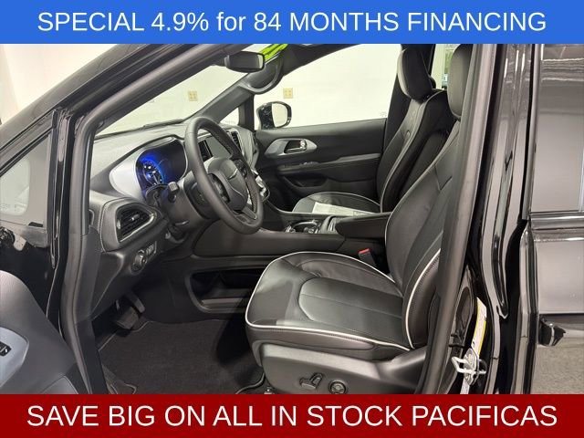 New 2026 Chrysler Pacifica Limited w/ S Appearance Package image 5